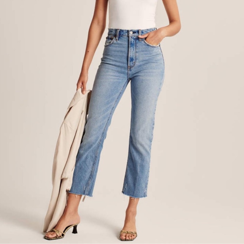 Abercrombie & Fitch The Ankle Straight Ultra High Rise Jeans